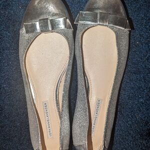 Vera Wang Lavender women's flats size 8.5